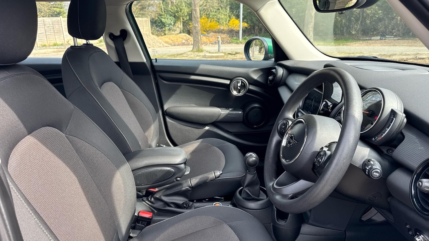 Used MINI Hatch 2019 for sale - 77994389: Photo 12