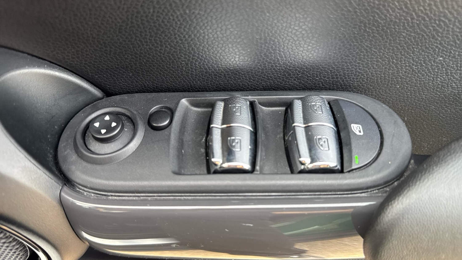 Used MINI Hatch 2019 for sale - 77994389: Photo 37