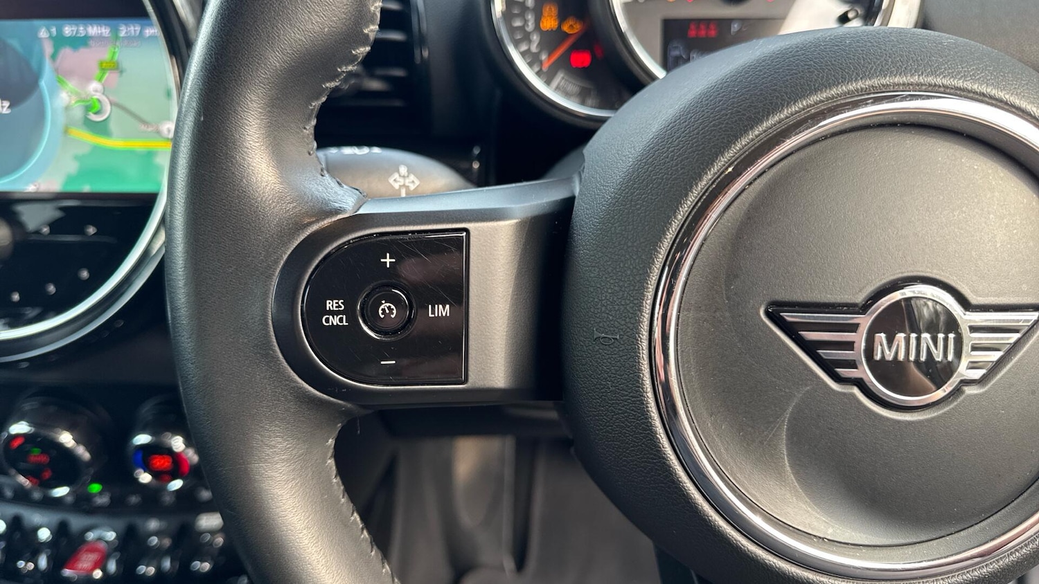 Used MINI Clubman 2022 for sale - 77994305: Photo 16