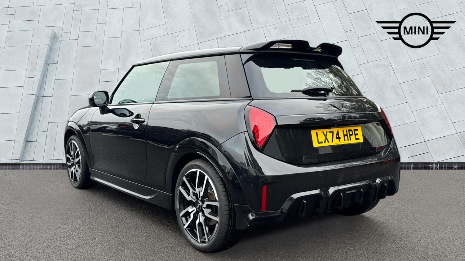 Used MINI Cooper 2024 for sale - 77616876: Photo 3