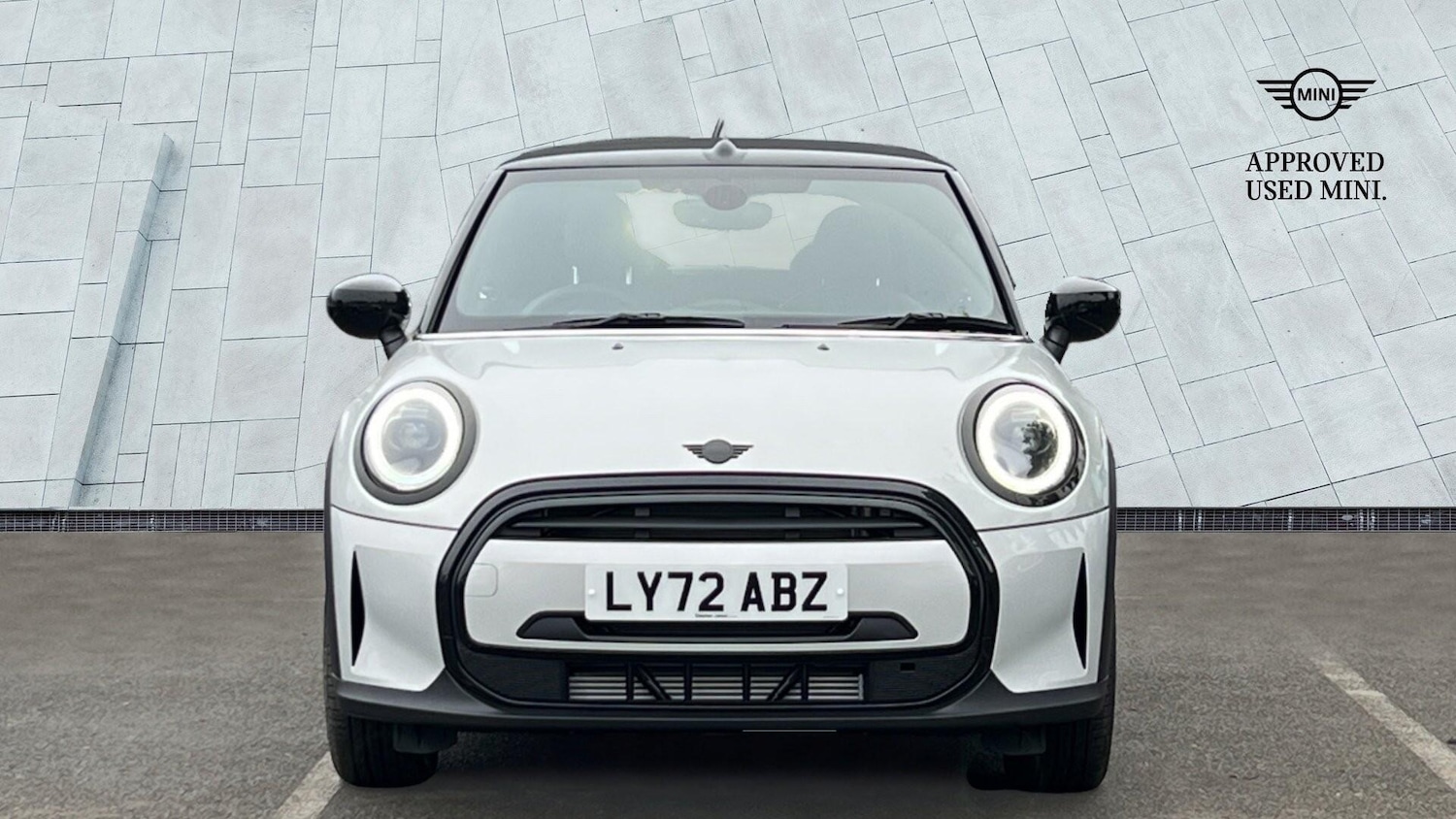 Used MINI Convertible 2022 for sale - 77625467: Photo 2