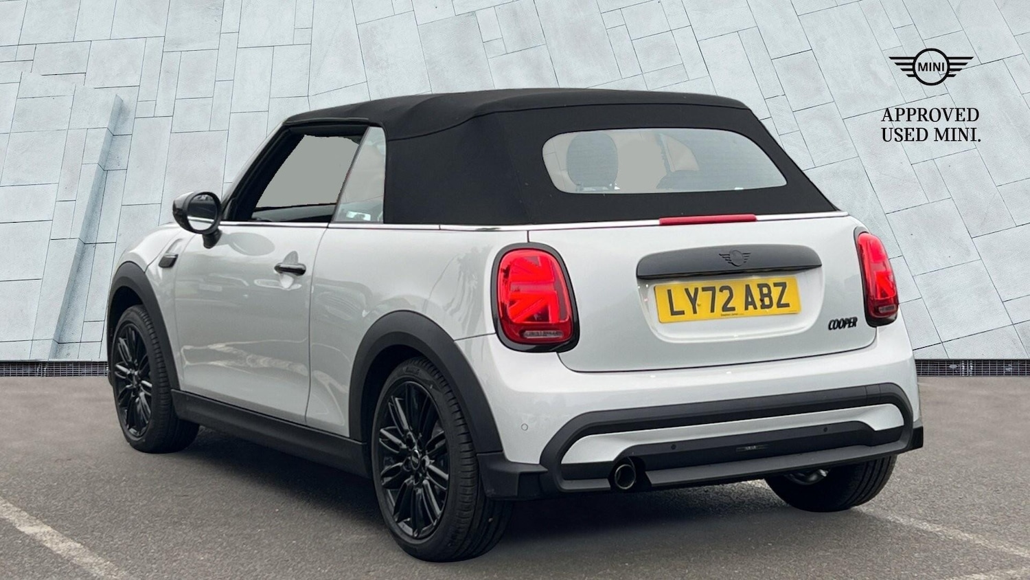 Used MINI Convertible 2022 for sale - 77625467: Photo 5