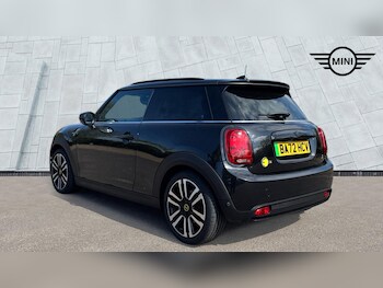 Used MINI Hatch 2022 for sale - 78335211: Photo