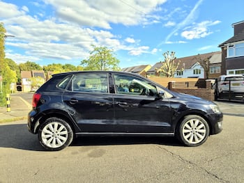 Used Volkswagen Polo 2011 for sale - 79631759: Photo