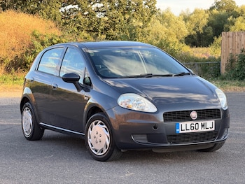 Used Fiat Grande Punto 2010 for sale - 79593275: Photo