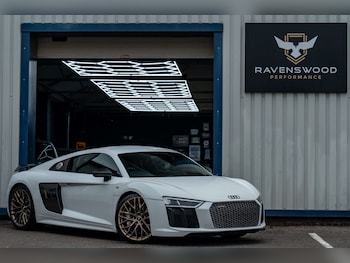 2016 - 5.2 FSI V10 Plus Quattro 2dr S Tronic