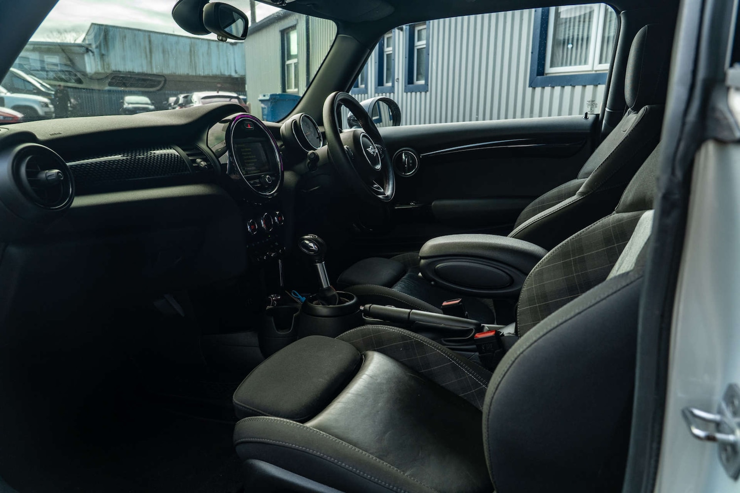 Used MINI Hatch 2018 for sale - 77201571: Photo 9