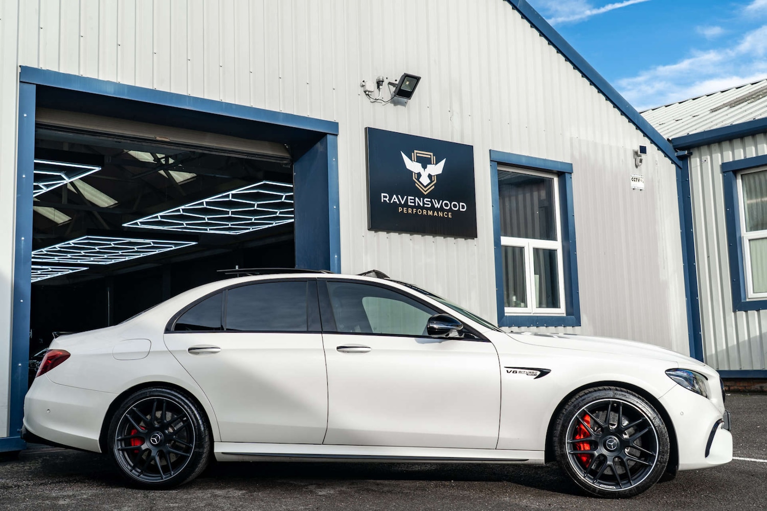 Used Mercedes-Benz E Class 2018 for sale - 77529400: Photo 3