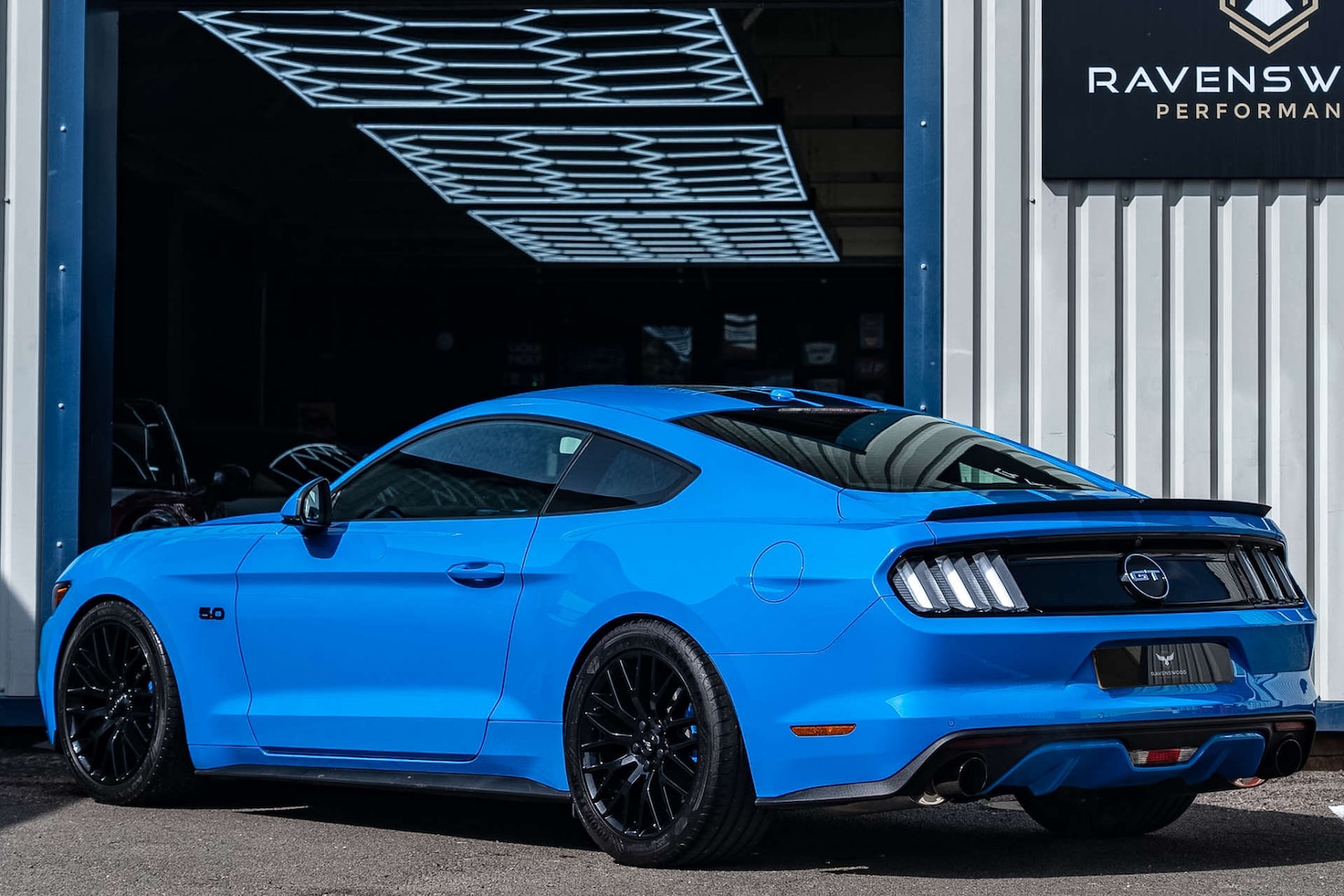 Used Ford Mustang 2018 for sale - 78202480: Photo 2