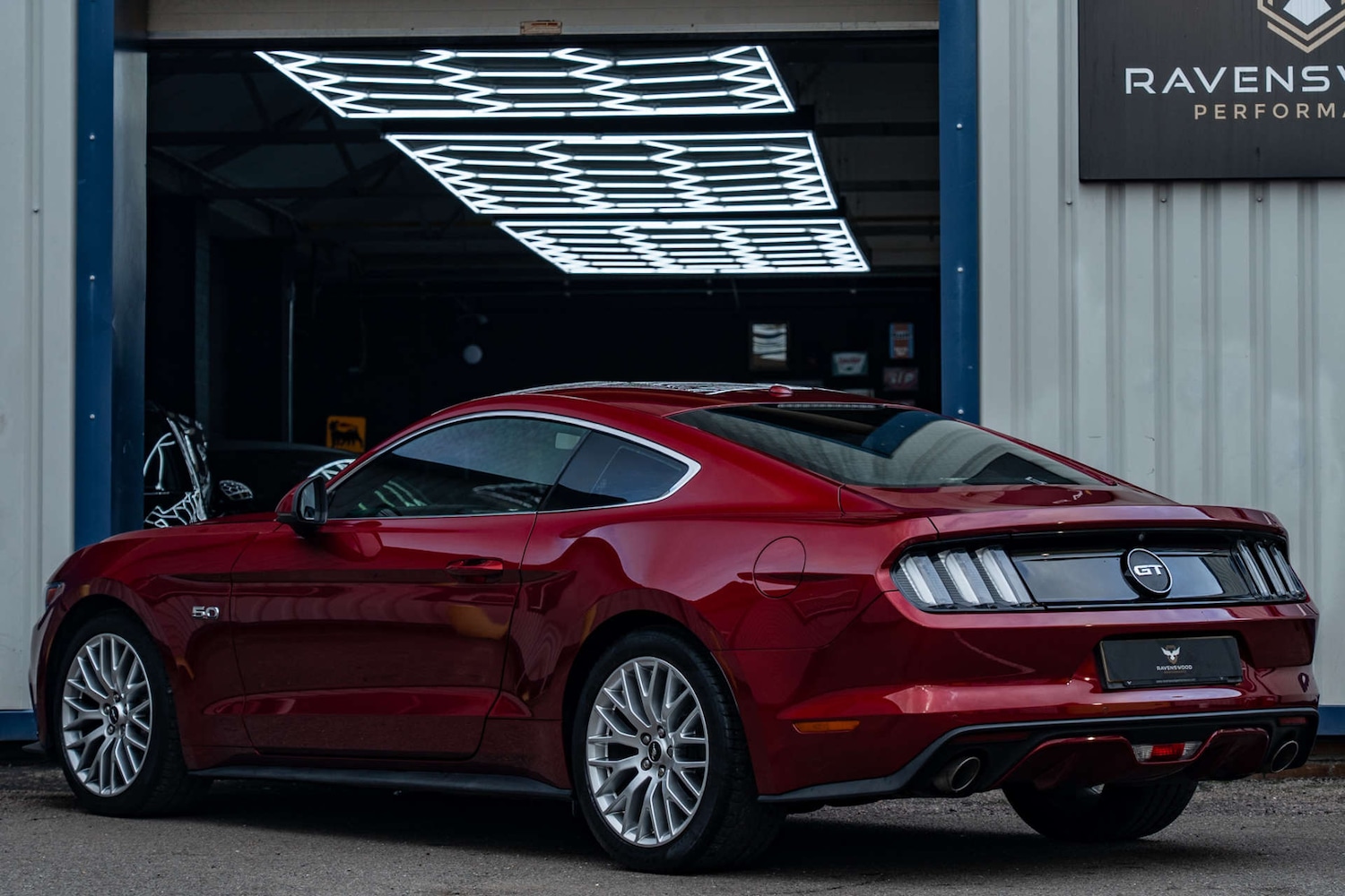 Used Ford Mustang 2017 for sale - 76574595: Photo 2