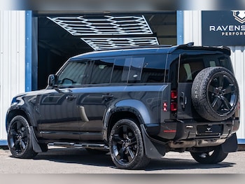 Used Land Rover Defender 2023 for sale - 78698812: Photo