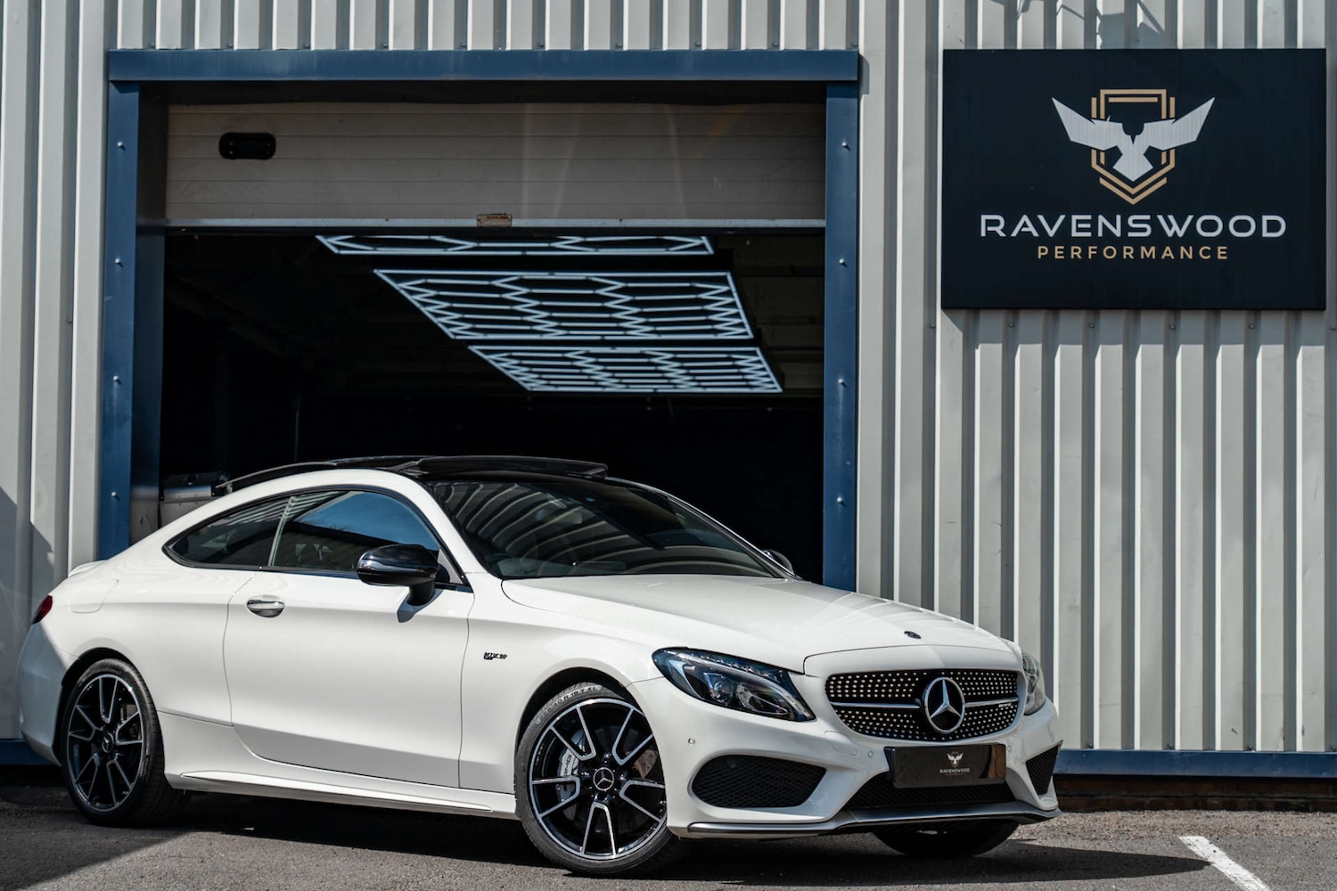 Used Mercedes-Benz C Class 2017 for sale - 76600649: Photo 1