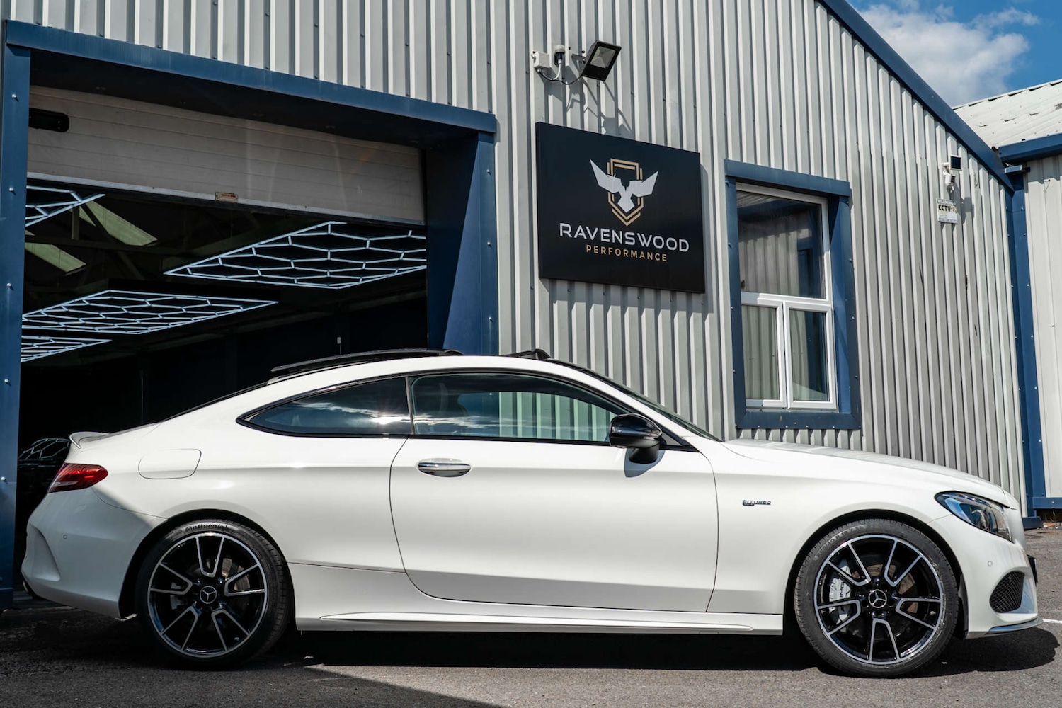 Used Mercedes-Benz C Class 2017 for sale - 76600649: Photo 3