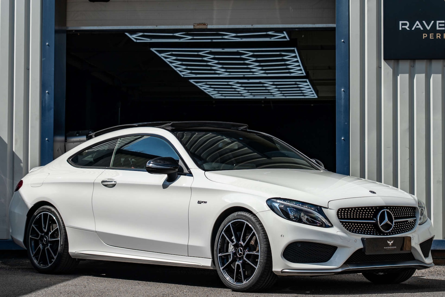 Used Mercedes-Benz C Class 2017 for sale - 76600649: Photo 5