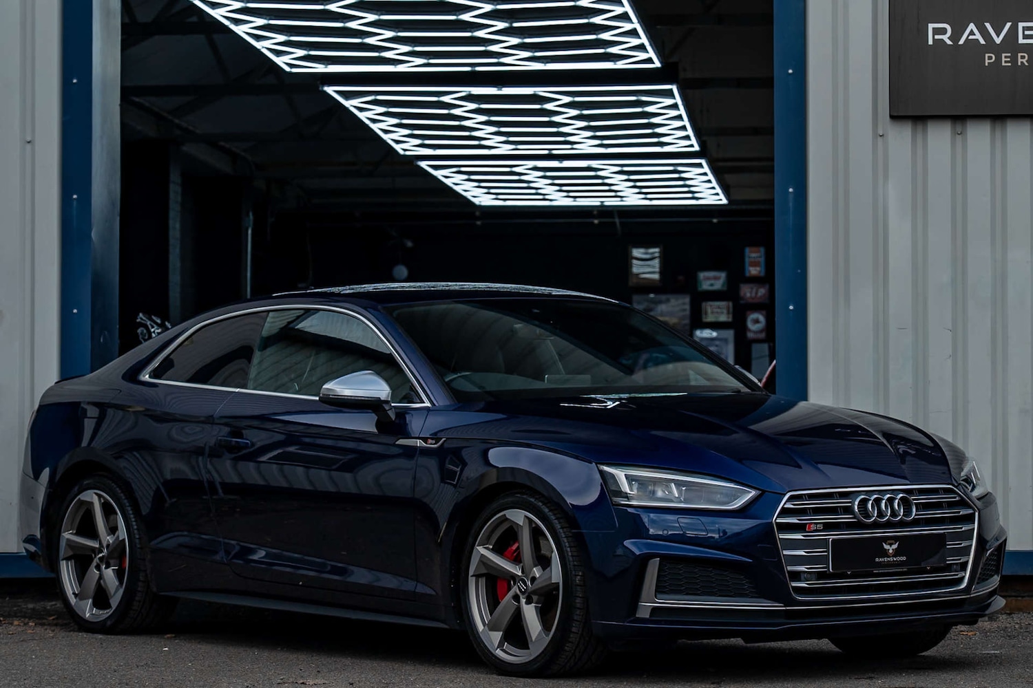 Used Audi A5 2017 for sale - 76642931: Photo 5