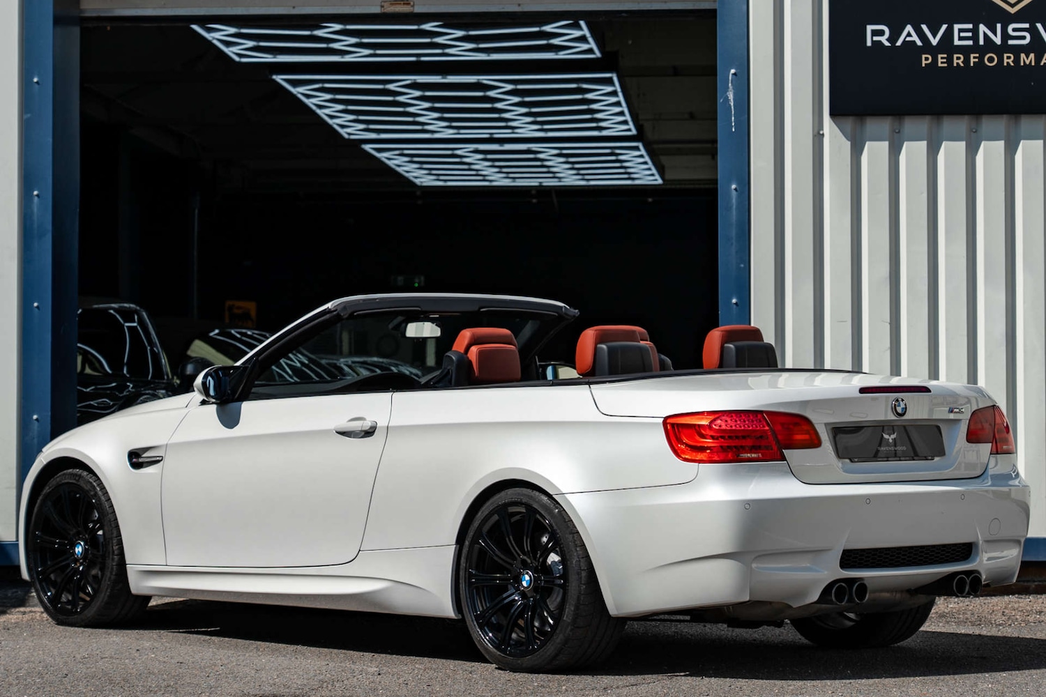 Used BMW 3 Series 2013 for sale - 76278023: Photo 2