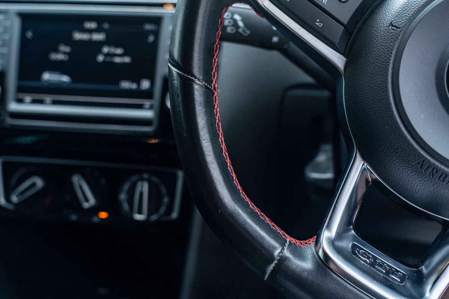 Used Volkswagen Polo 2016 for sale - 77750339: Photo 12