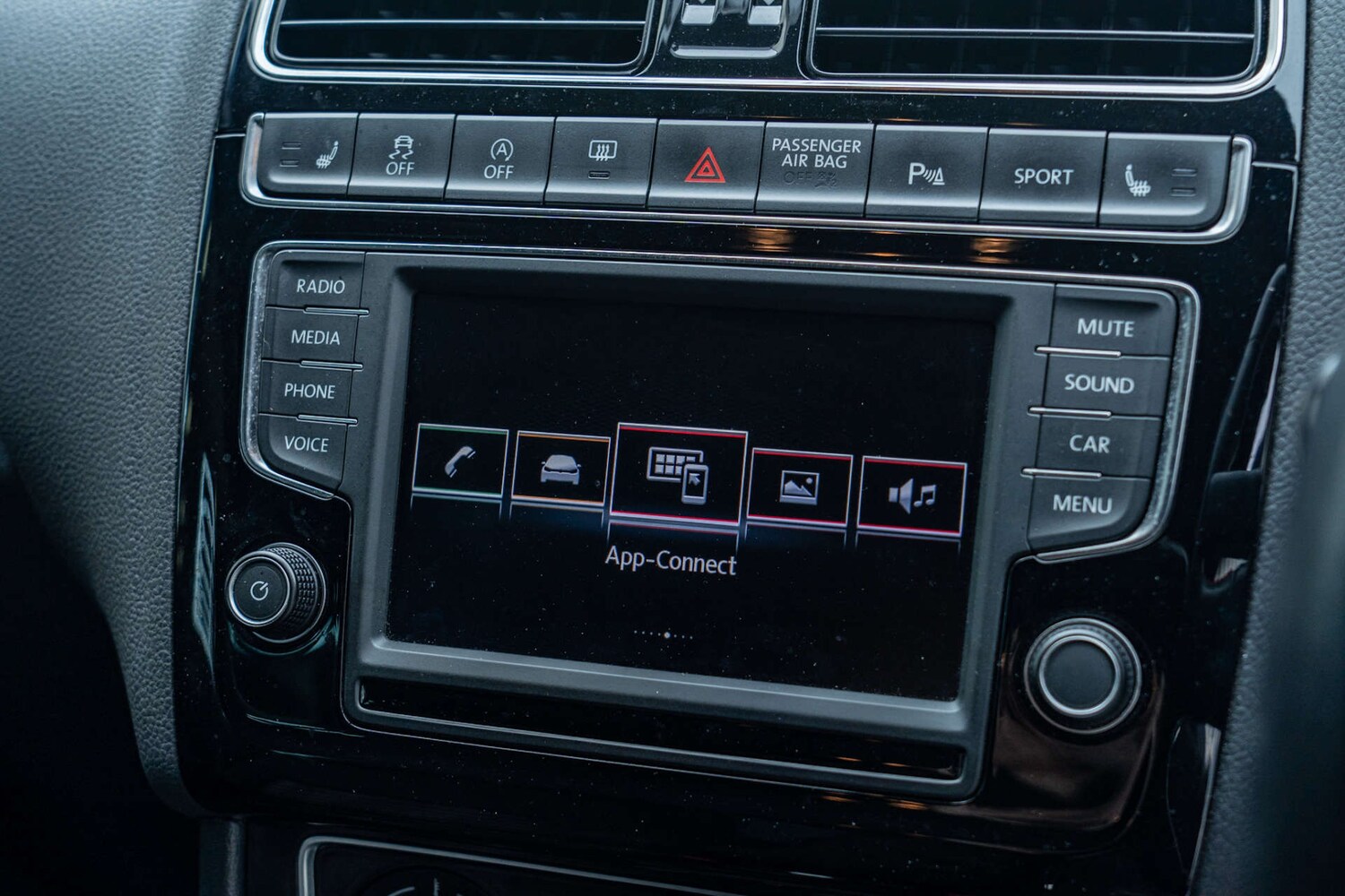 Used Volkswagen Polo 2016 for sale - 77750339: Photo 13