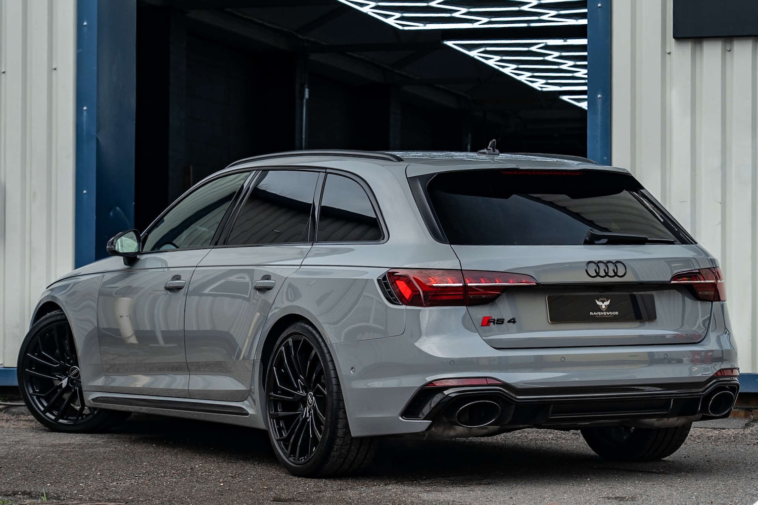 Used Audi RS4 2023 for sale - 76471355: Photo 31