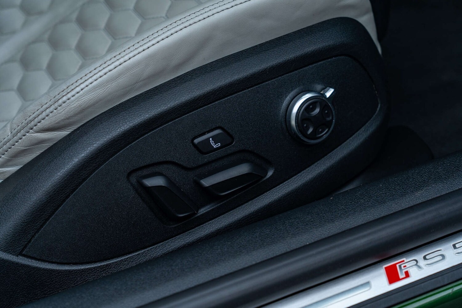 Used Audi RS5 2018 for sale - 76861629: Photo 23