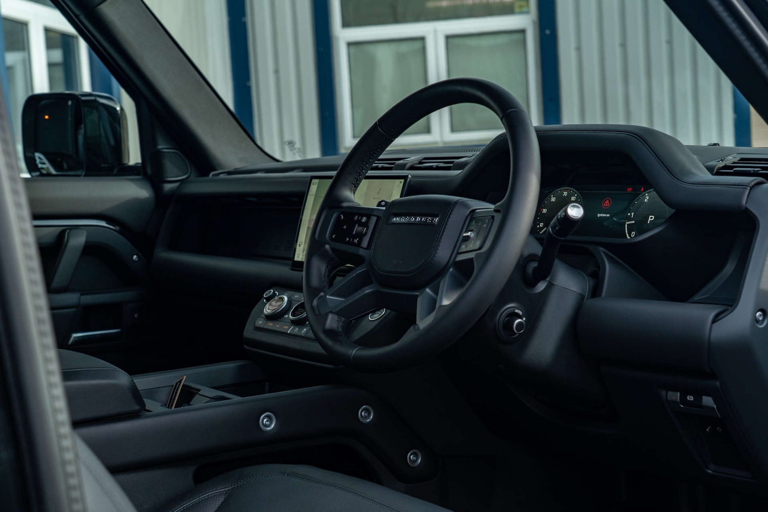 Used Land Rover Defender 2025 for sale - 76739830: Photo 11