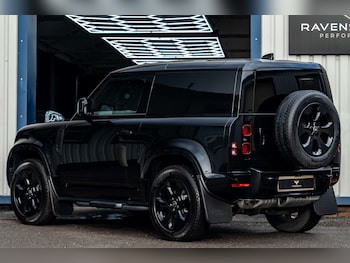 Used Land Rover Defender 2025 for sale - 76739830: Photo