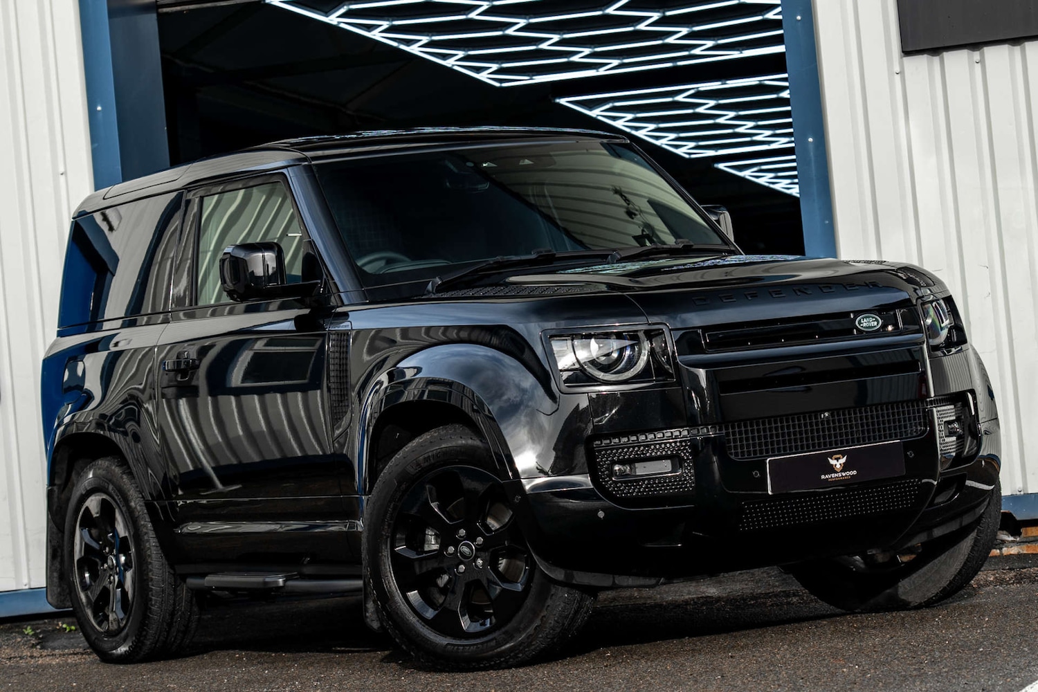 Used Land Rover Defender 2025 for sale - 76739830: Photo 30