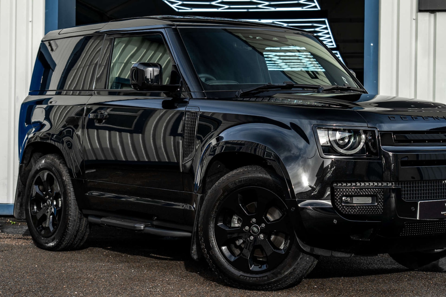 Used Land Rover Defender 2025 for sale - 76739830: Photo 7