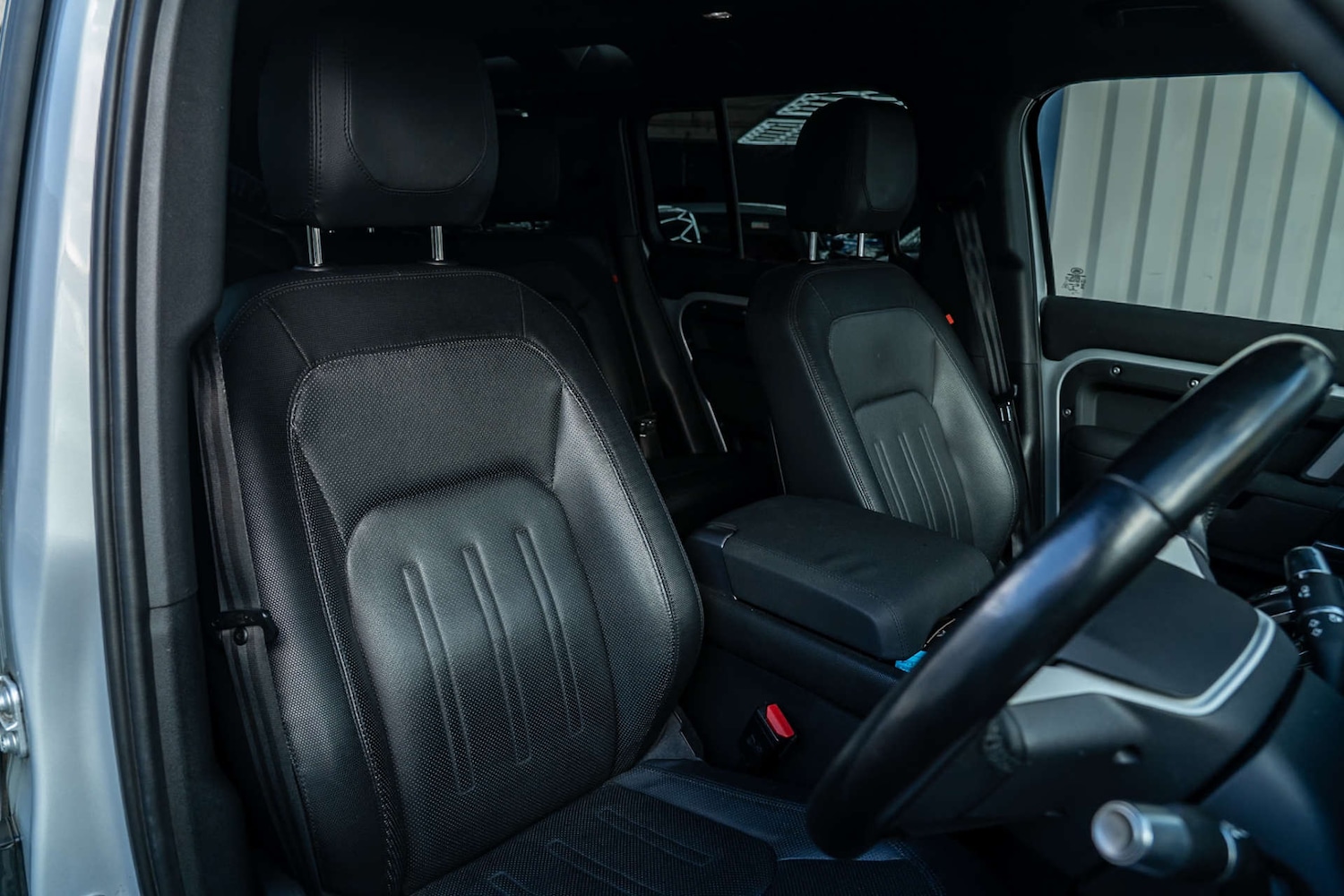 Used Land Rover Defender 2021 for sale - 77228432: Photo 10