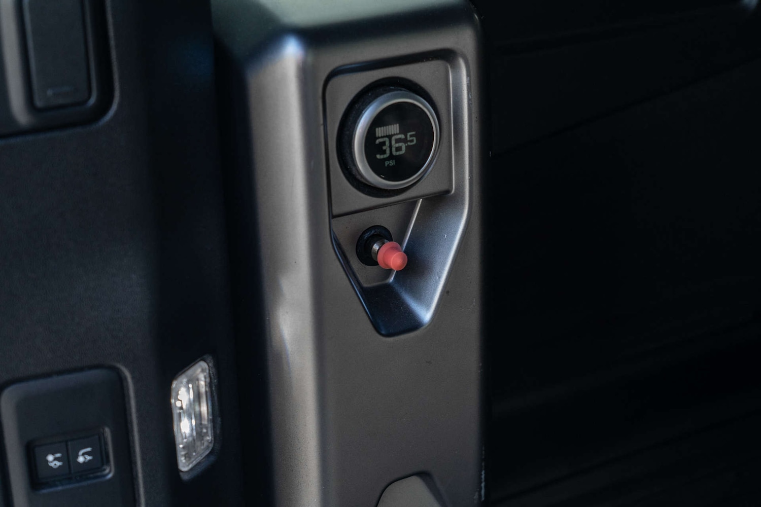 Used Land Rover Defender 2021 for sale - 77228432: Photo 22