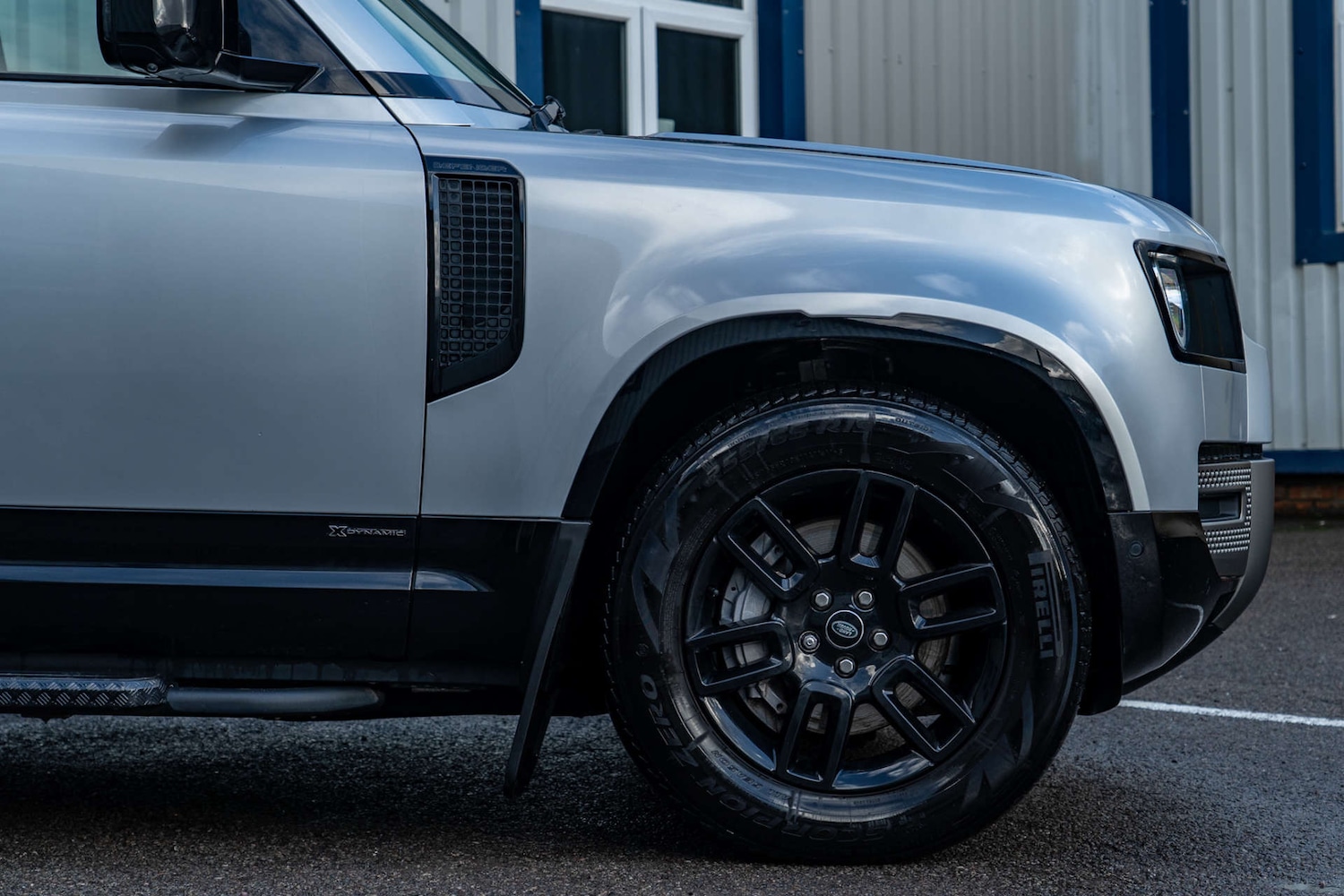 Used Land Rover Defender 2021 for sale - 77228432: Photo 6