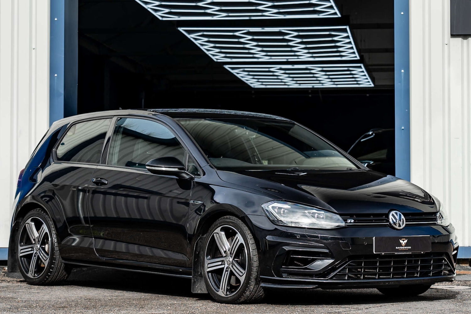 Used Volkswagen Golf 2017 for sale - 77353619: Photo 5