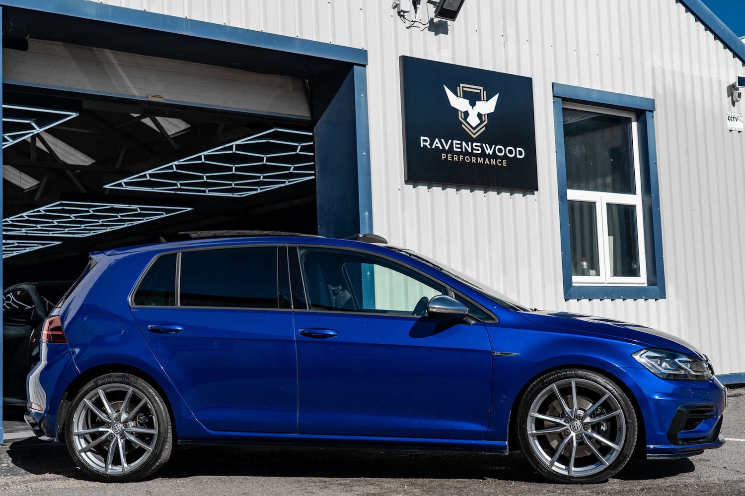 Used Volkswagen Golf 2017 for sale - 76278053: Photo 3