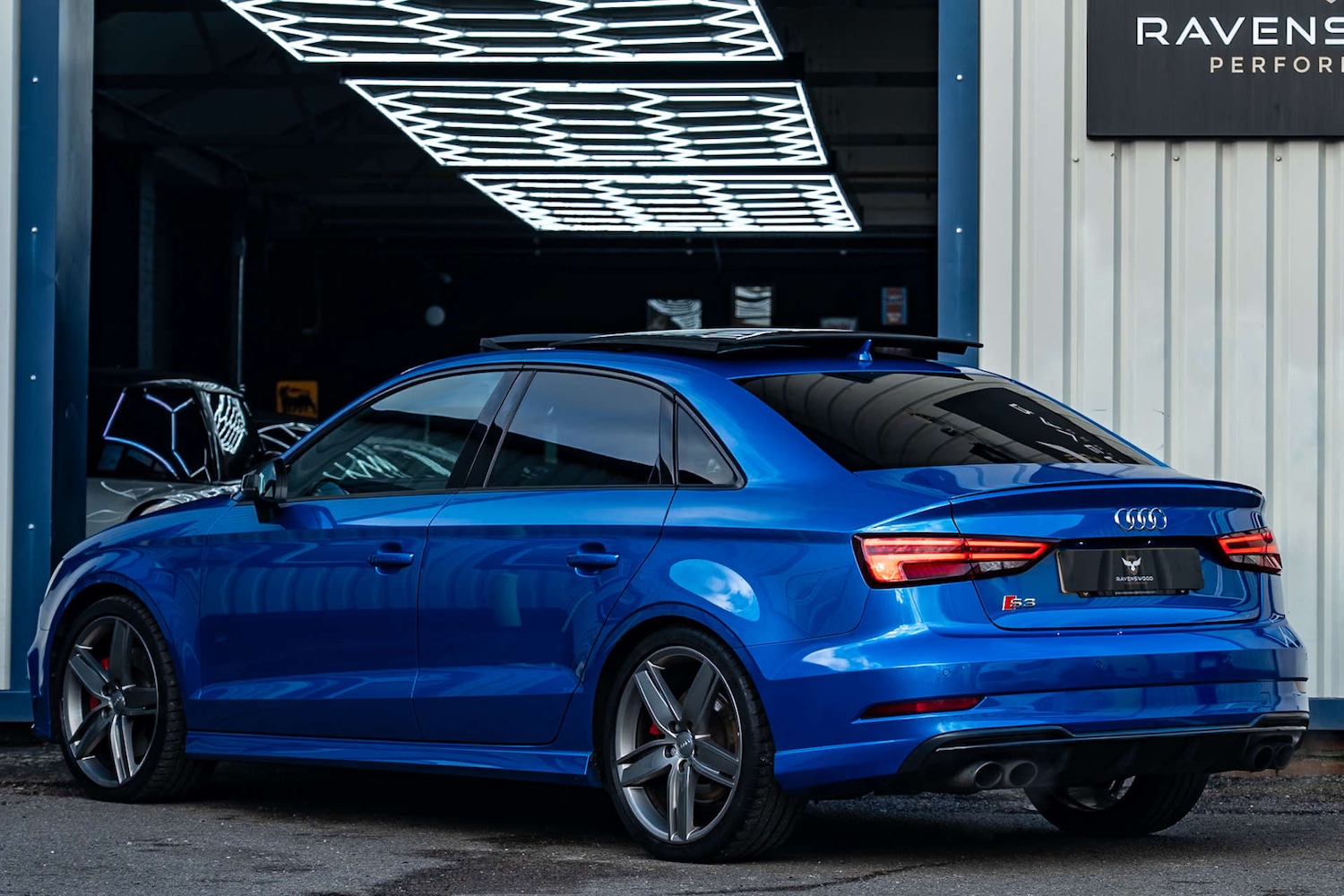 Used Audi A3 2017 for sale - 77161969: Photo 2