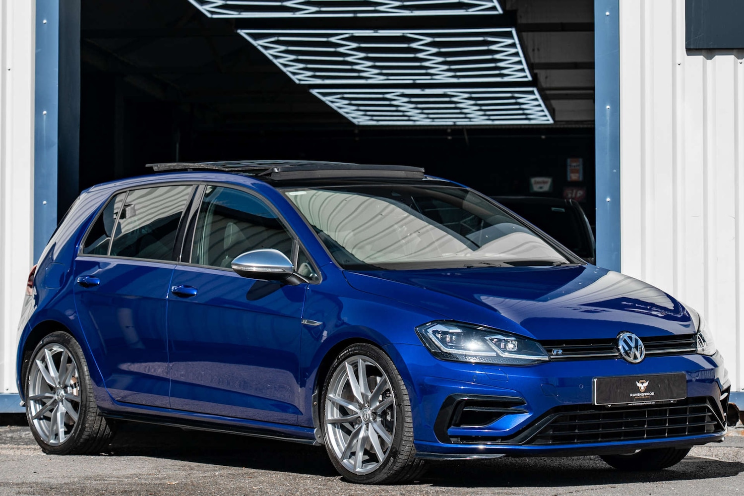 Used Volkswagen Golf 2017 for sale - 76601169: Photo 5