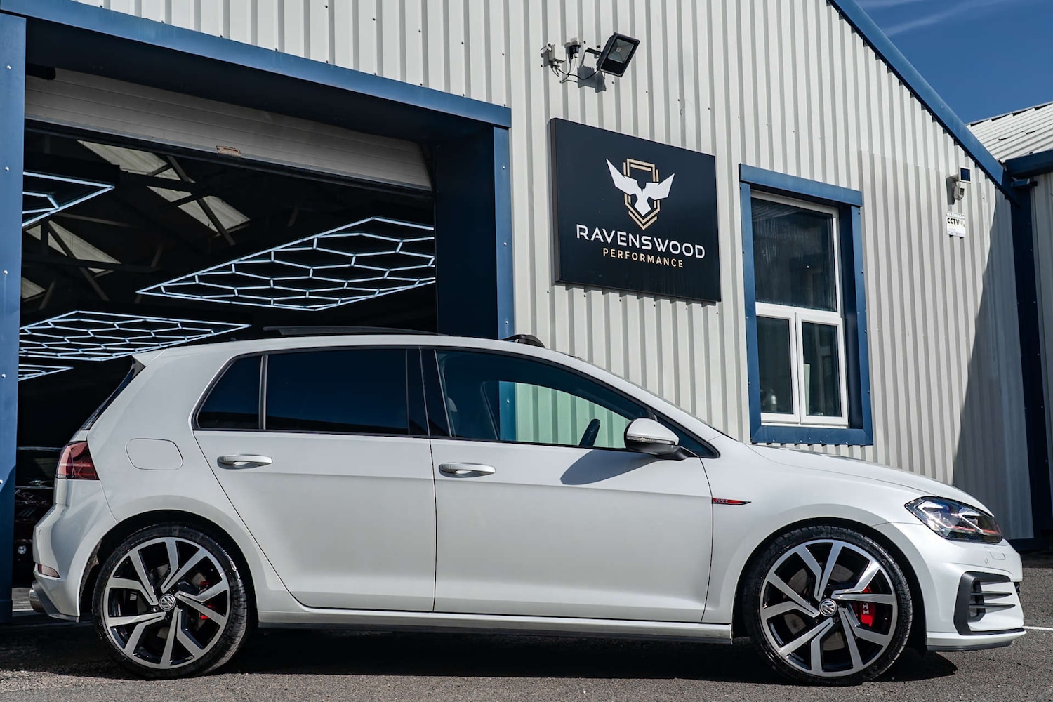 Used Volkswagen Golf 2019 for sale - 77667908: Photo 3