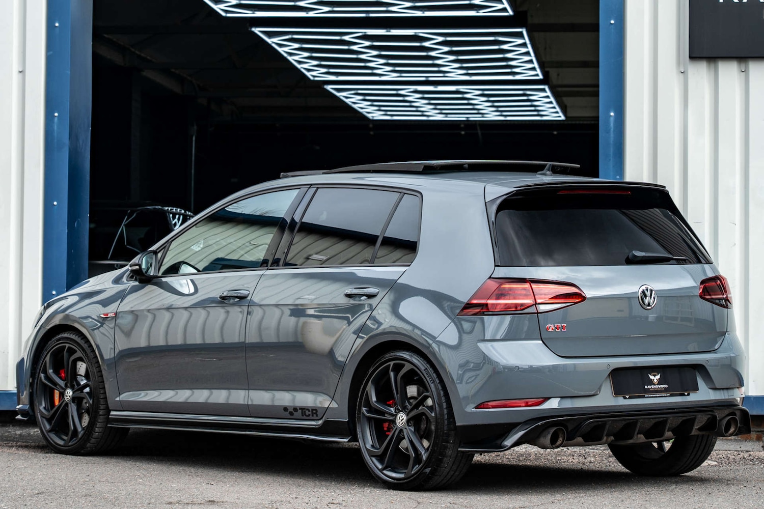 Used Volkswagen Golf 2020 for sale - 77569666: Photo 2