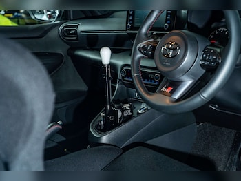 Used Toyota Yaris 2021 for sale - 76694800: Photo