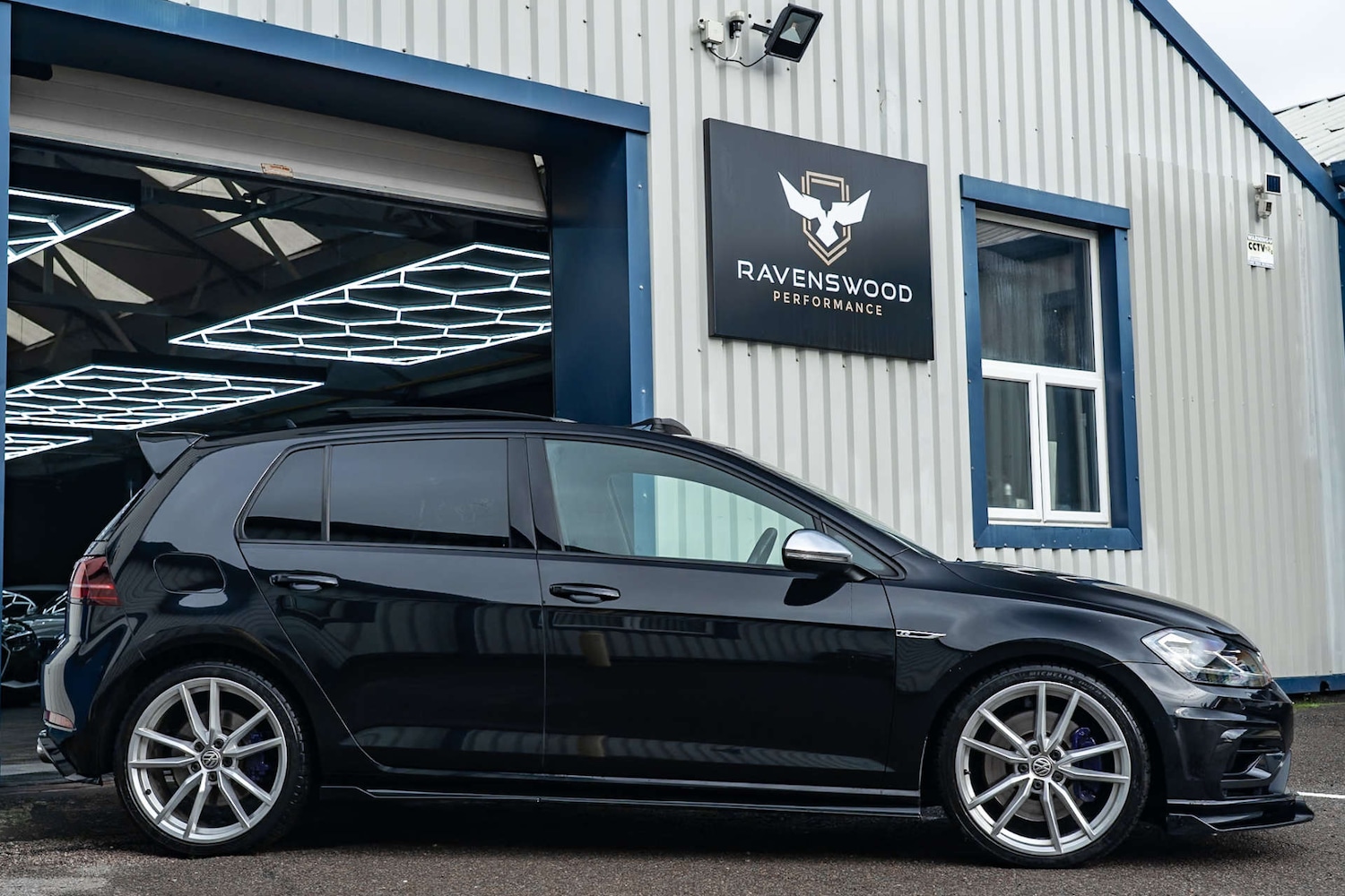 Used Volkswagen Golf 2017 for sale - 76861627: Photo 3