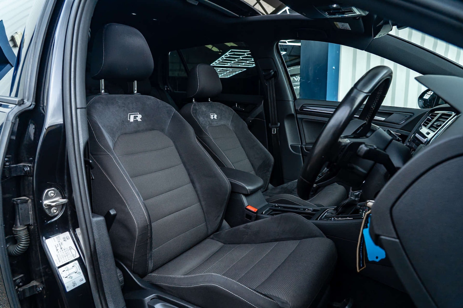 Used Volkswagen Golf 2017 for sale - 76861627: Photo 9