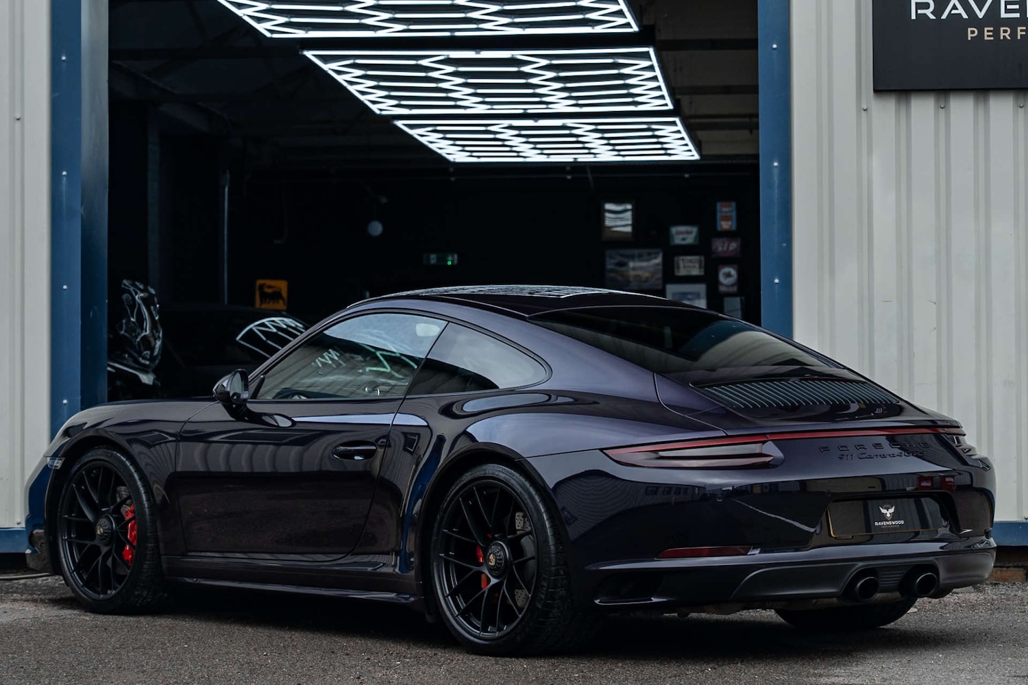 Used Porsche 911 2018 for sale - 76478962: Photo 2