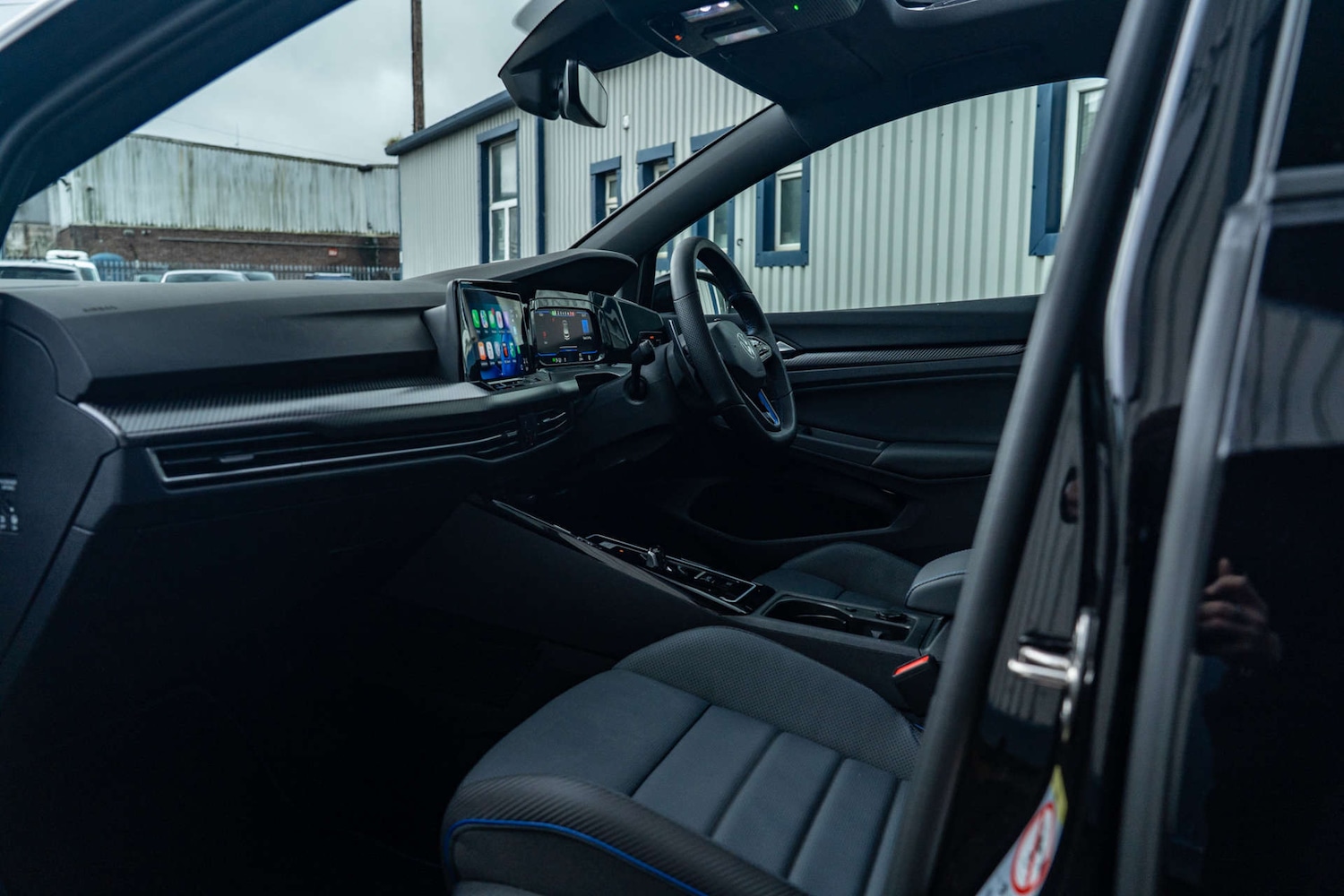 Used Volkswagen Golf 2024 for sale - 76830104: Photo 9