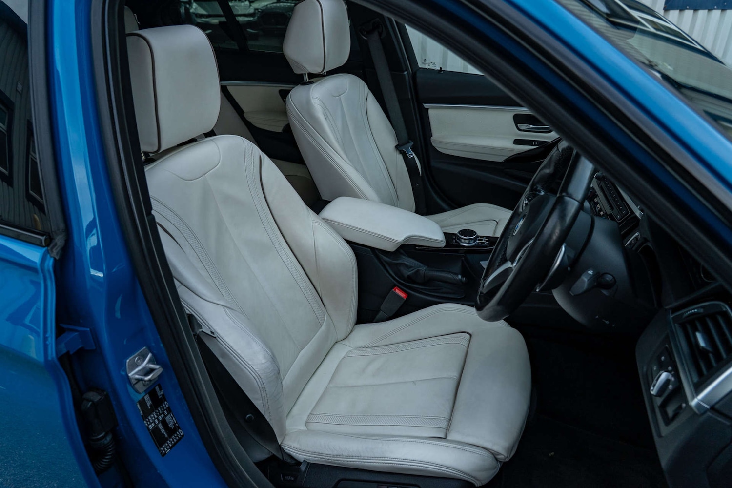 Used BMW 3 Series 2017 for sale - 76698028: Photo 10