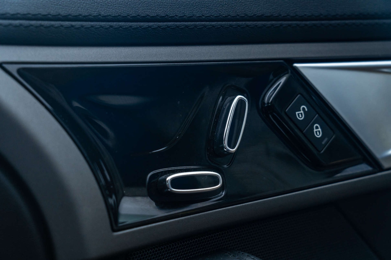 Used Jaguar F-Type 2015 for sale - 76861639: Photo 22