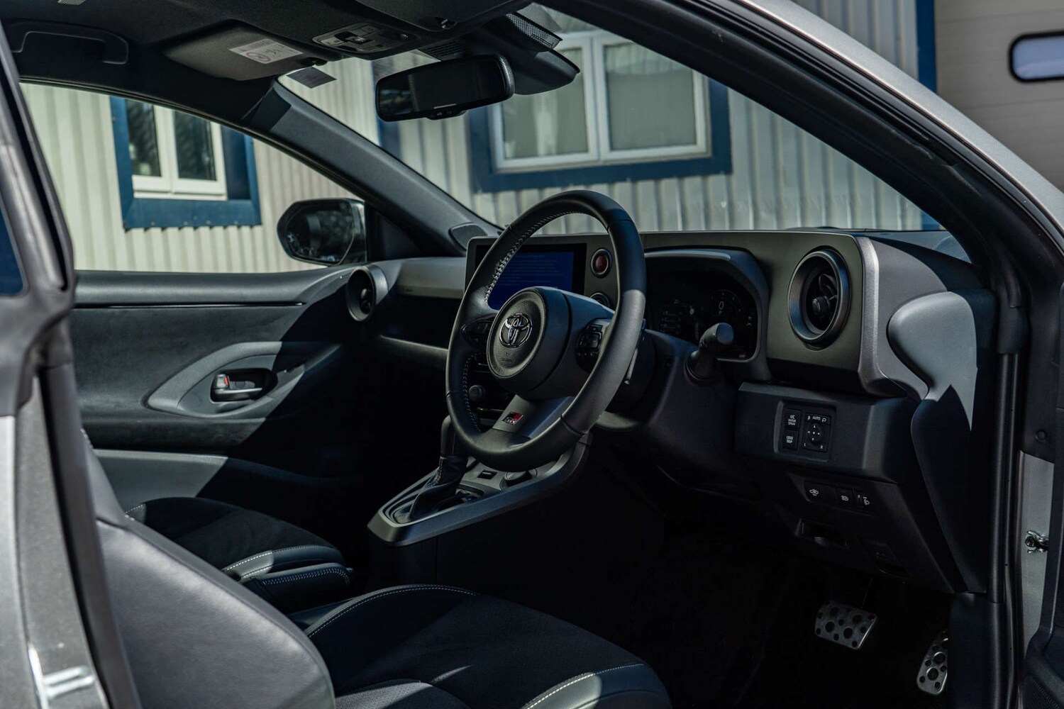 Used Toyota Yaris 2024 for sale - 76278048: Photo 11