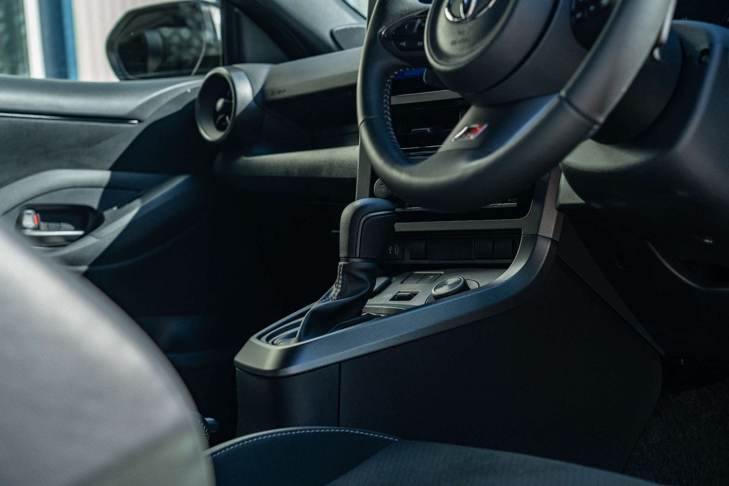 Used Toyota Yaris 2024 for sale - 76278048: Photo 17