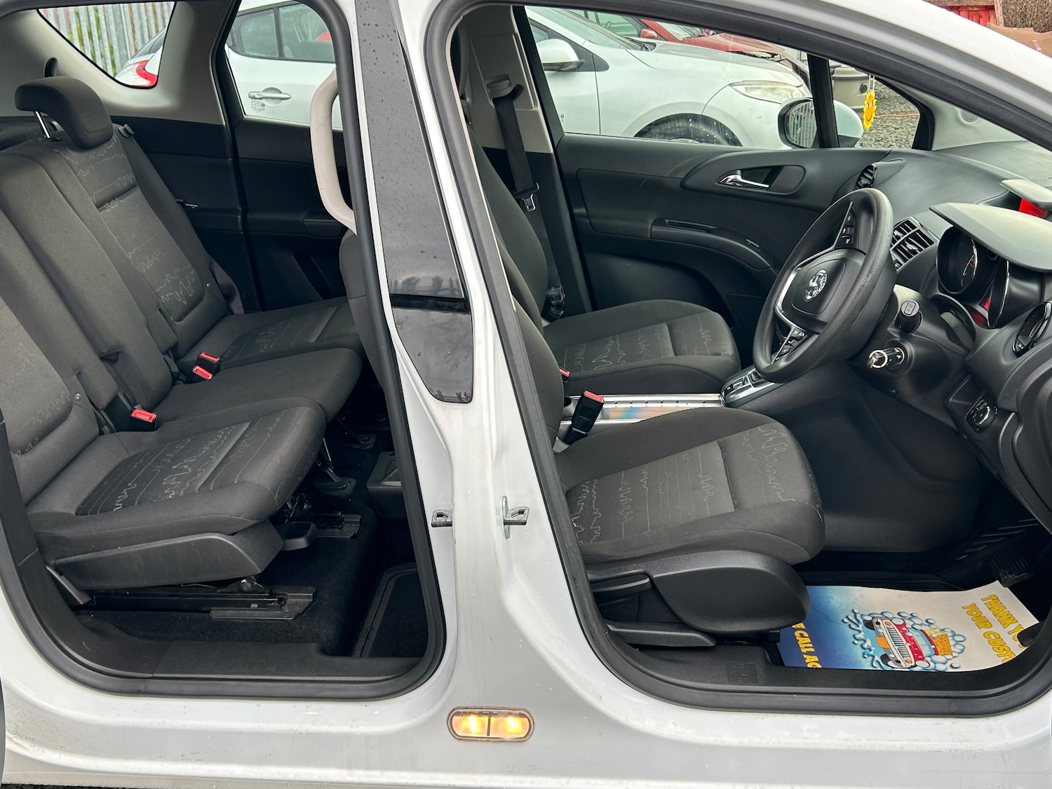 Used Vauxhall Meriva 2011 for sale - 77205802: Photo 14