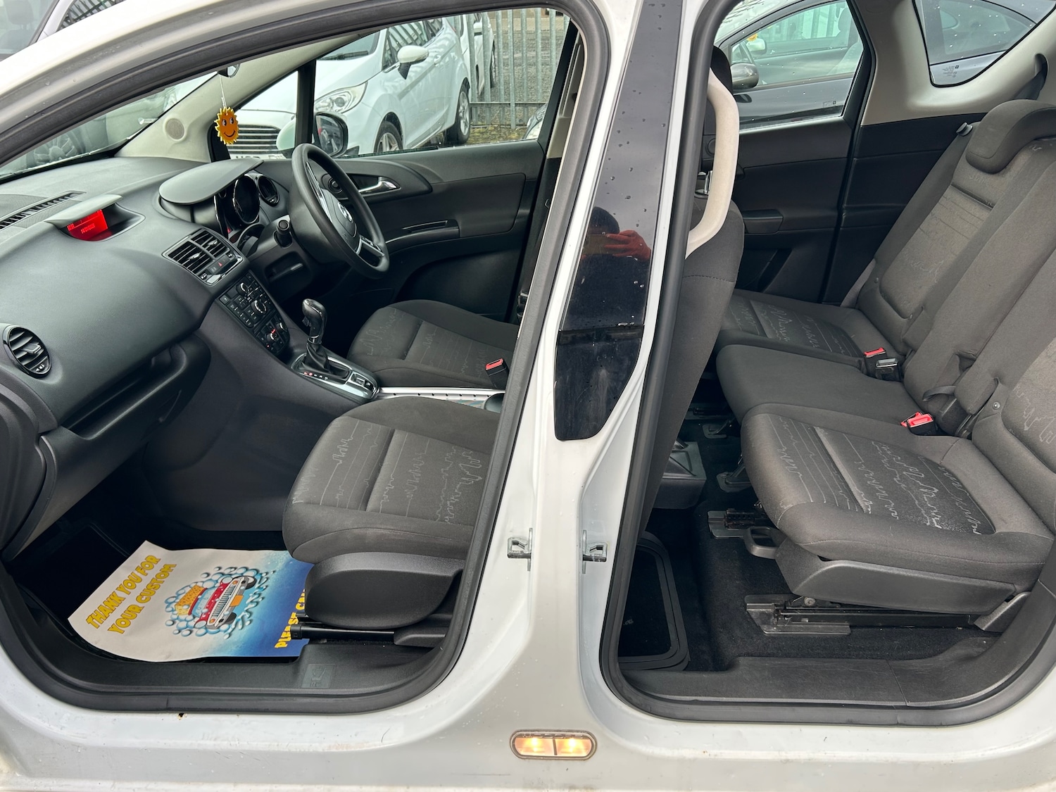 Used Vauxhall Meriva 2011 for sale - 77205802: Photo 18