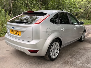 Used Ford Focus 2010 for sale - 79445792: Photo