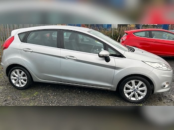 Used Ford Fiesta 2010 for sale - 76339311: Photo